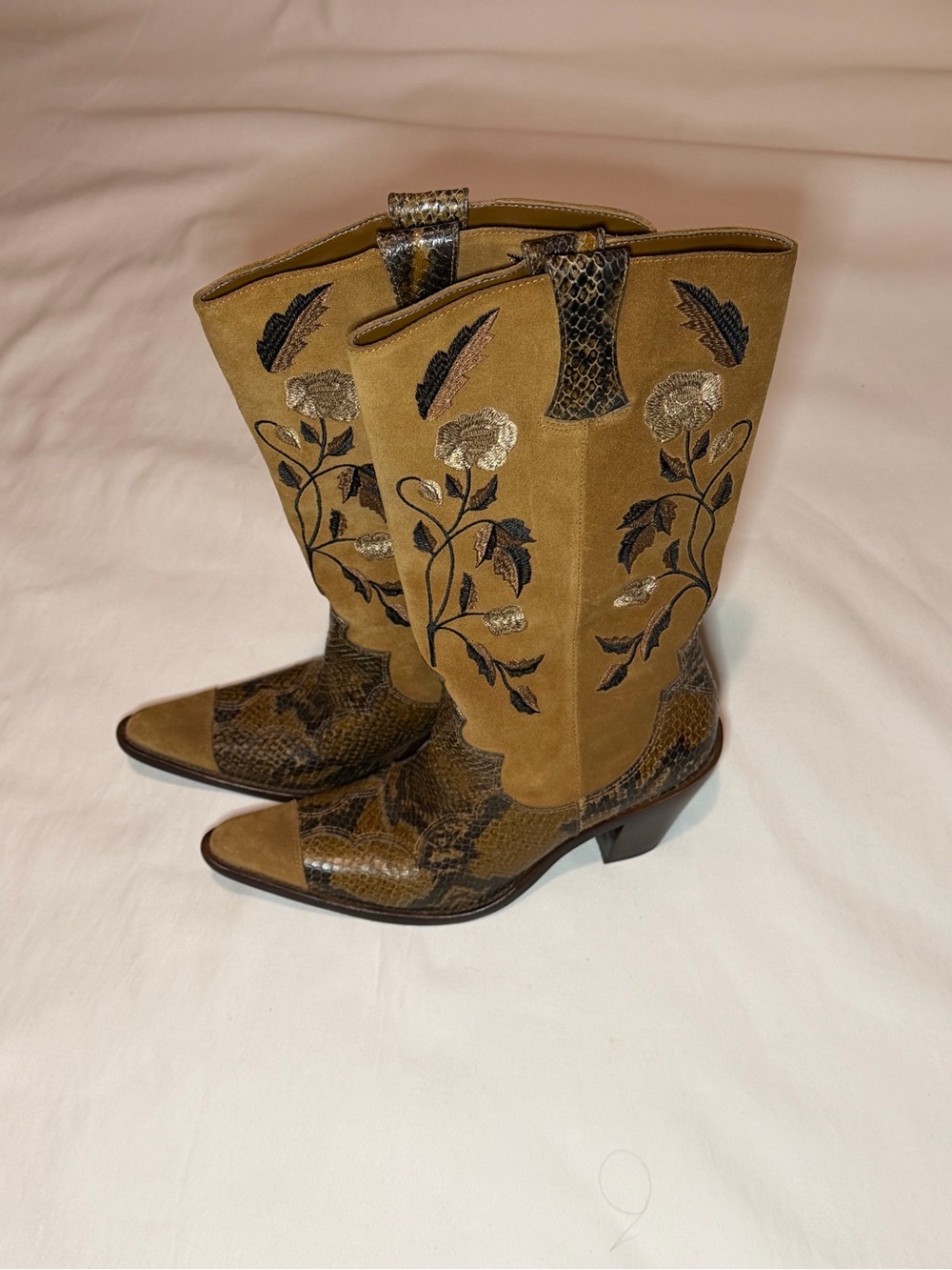 Antonio Melani "Justine" western Embroidered Heeled Boots